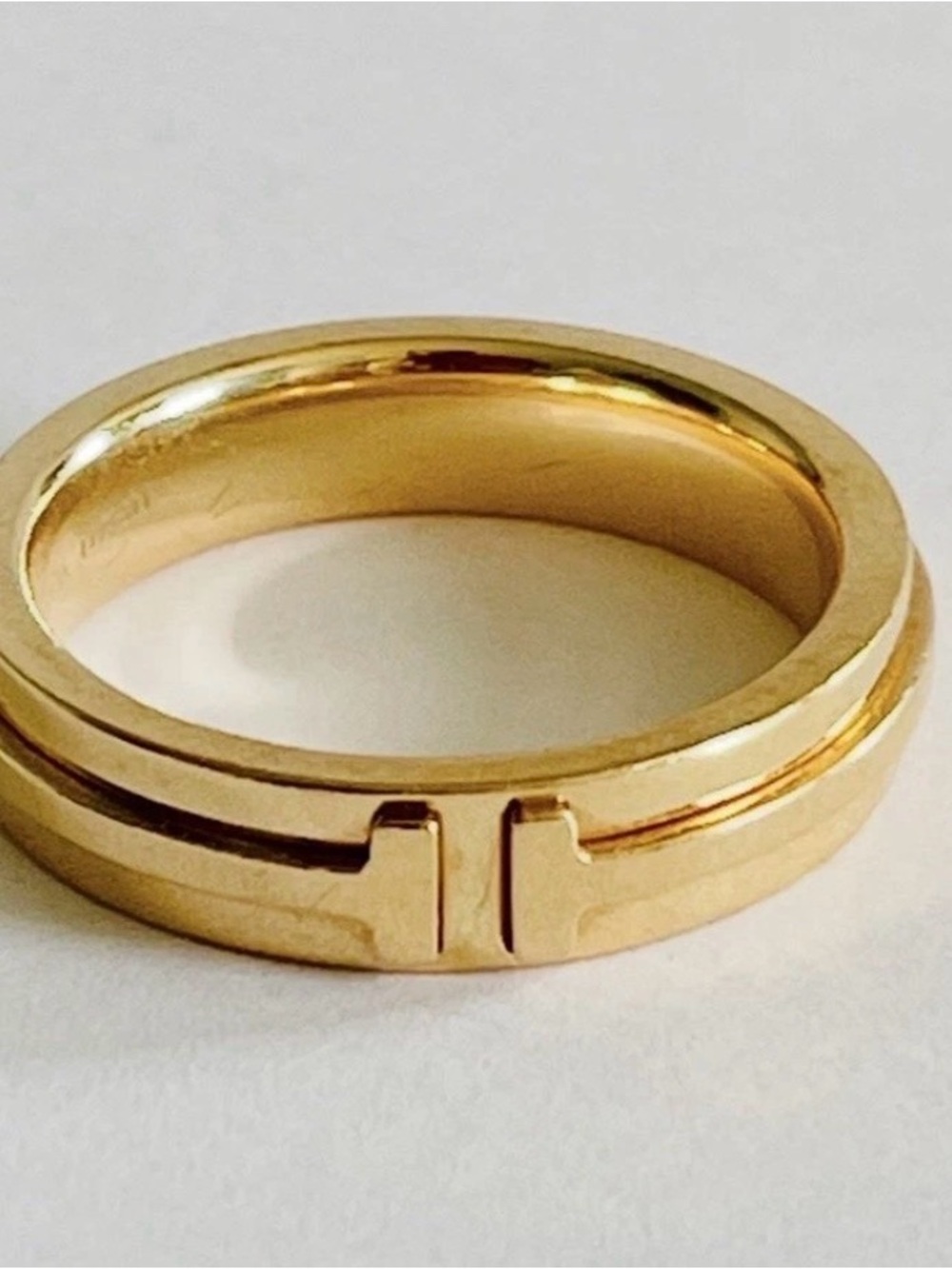 Tiffany & Co Solid 18k Yellow Gold T Ring with Original Boxes